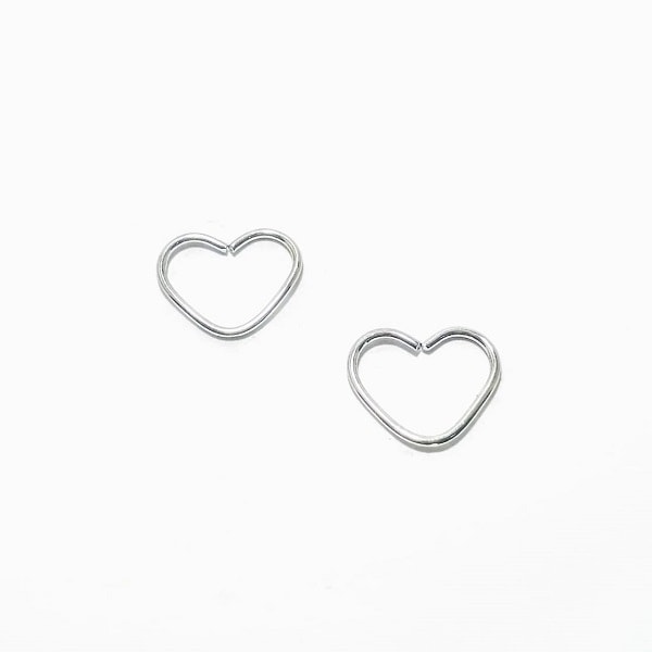 Piercing de coração prata tamanho G, banho com 7mm de ródio garantindo a melhor qualidade!!!