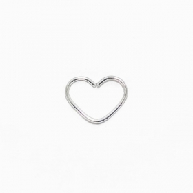 Piercing de coração prata tamanho G, banho com 7mm de ródio garantindo a melhor qualidade!!!